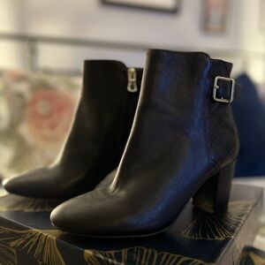 Ann Taylor Black Leather Quilted Ankle Booties